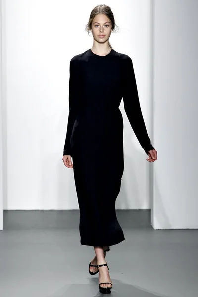 Look 24
